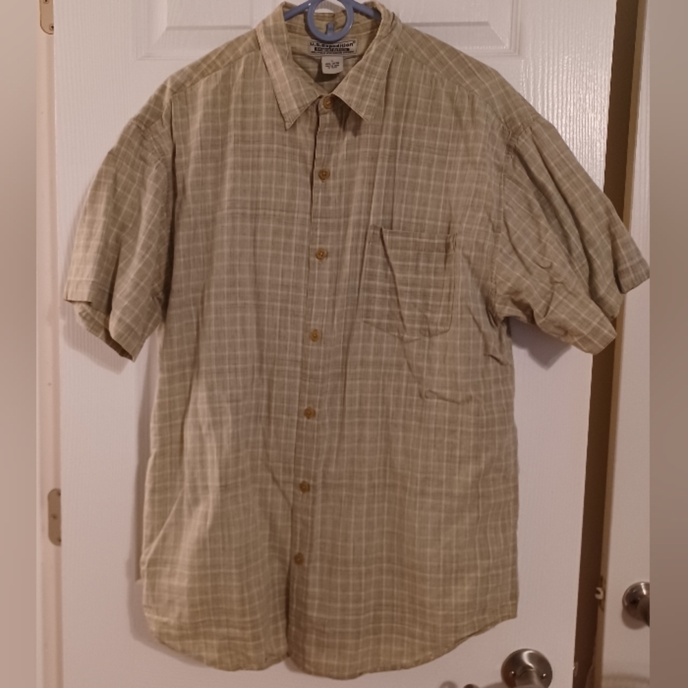 *Donating soon if not sold* L Moss green button-down shirt